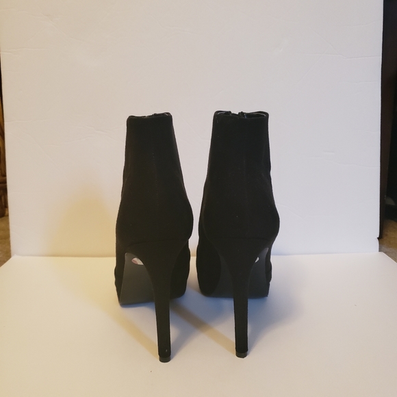 NINE WEST Black booties size 7.5 - Picture 3 of 4